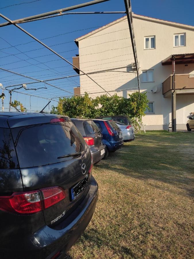 Apartment Arba 1 With Heated Pool Rab Town Luaran gambar